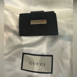 Gucci 6 key wallet